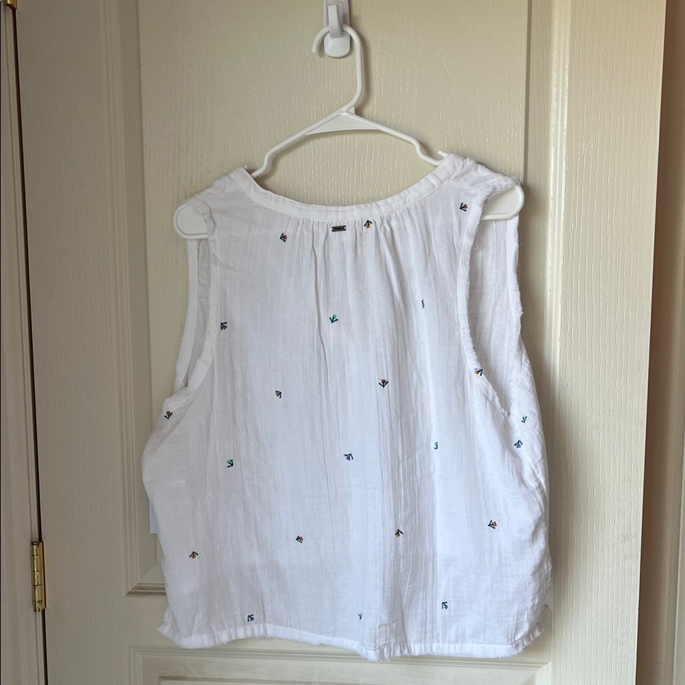 NWT O'Neill Aarya Top with Embroidery - Picture 6 of 10